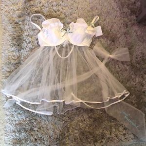 Victoria’s Secret Bridal Lingerie 👰🏼